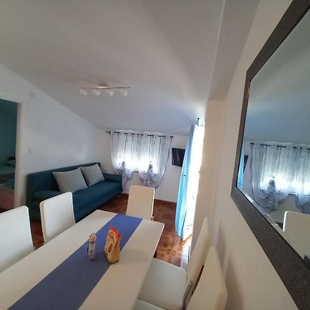 Apartmani Ivana Senj Senj  Kamer foto