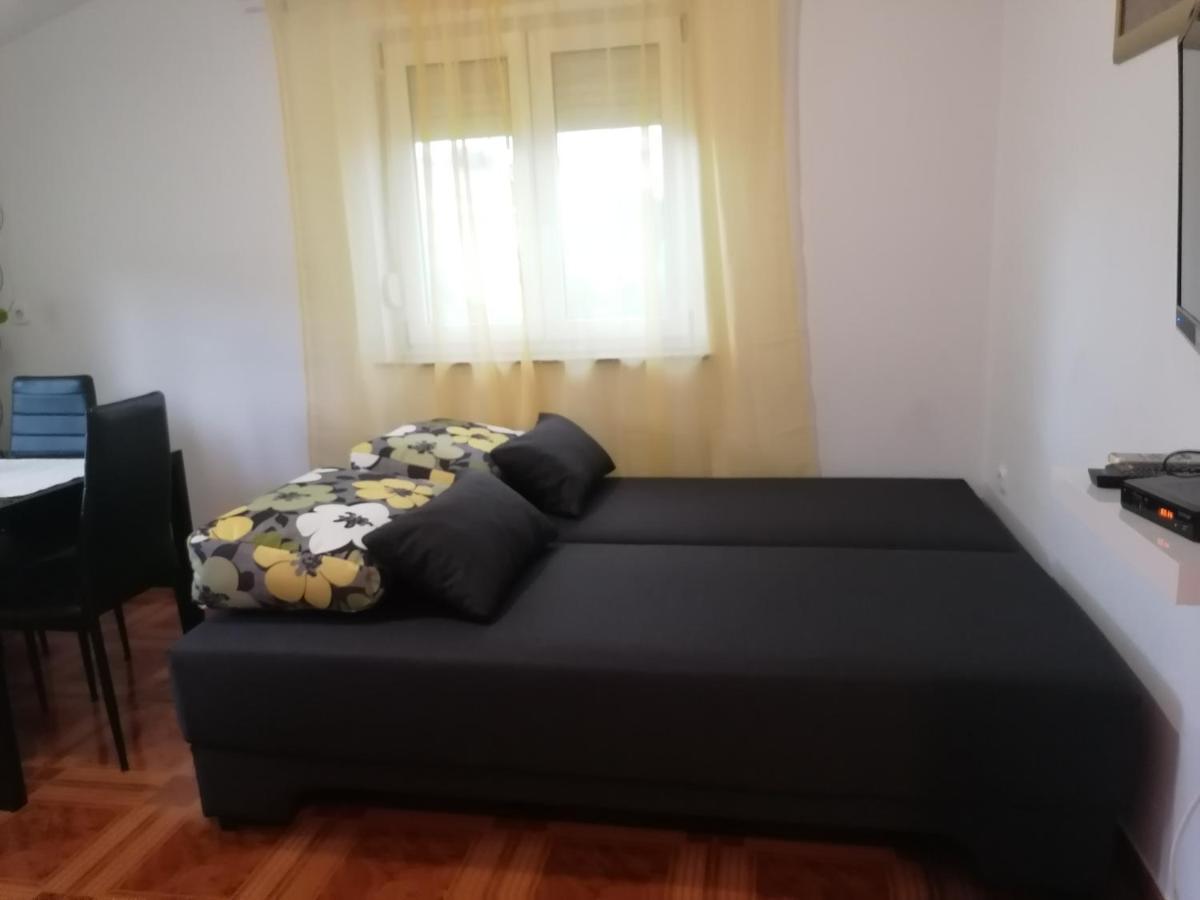 Apartmani Ivana Senj Senj  Buitenkant foto