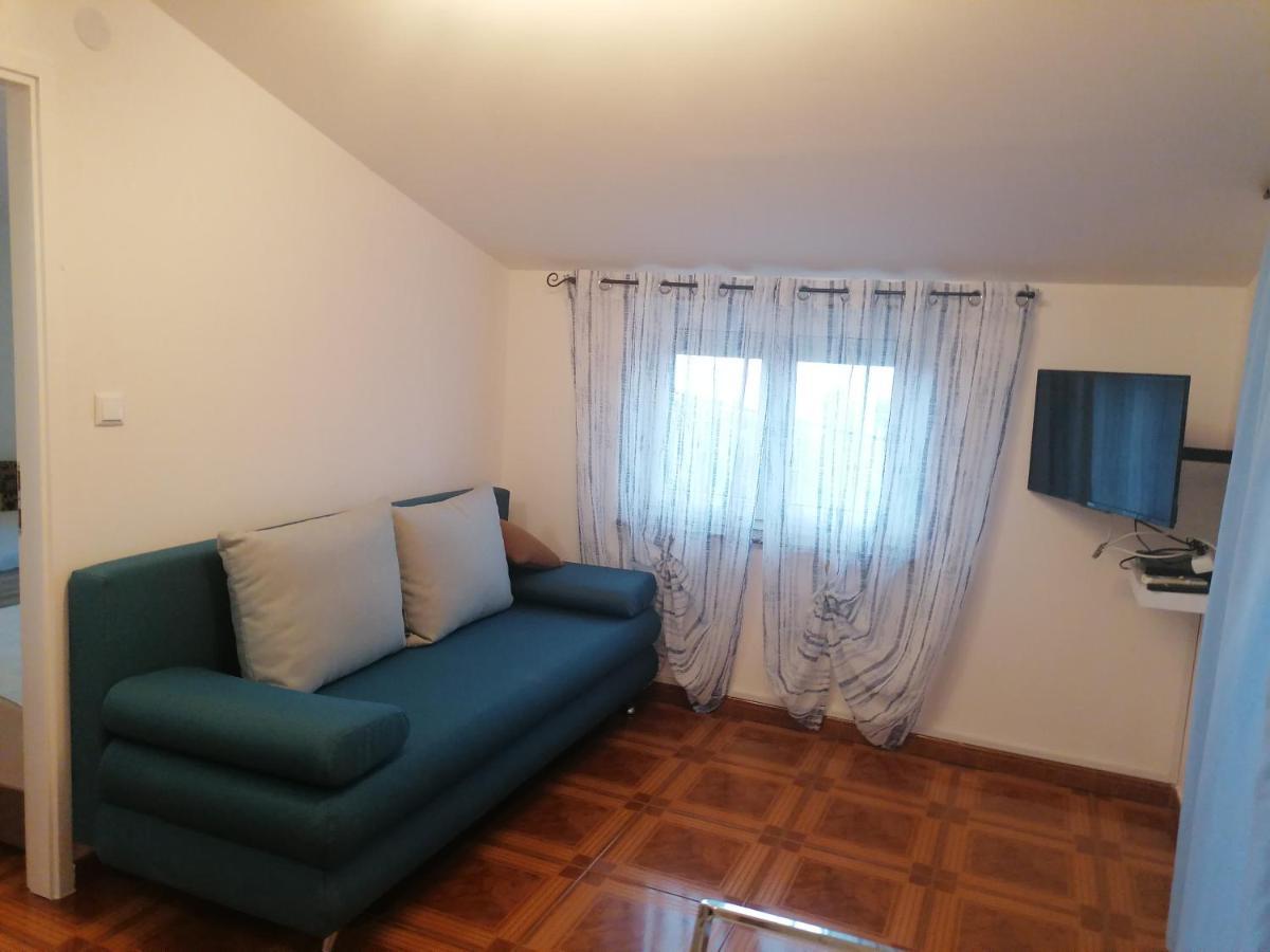 Apartmani Ivana Senj Senj  Buitenkant foto