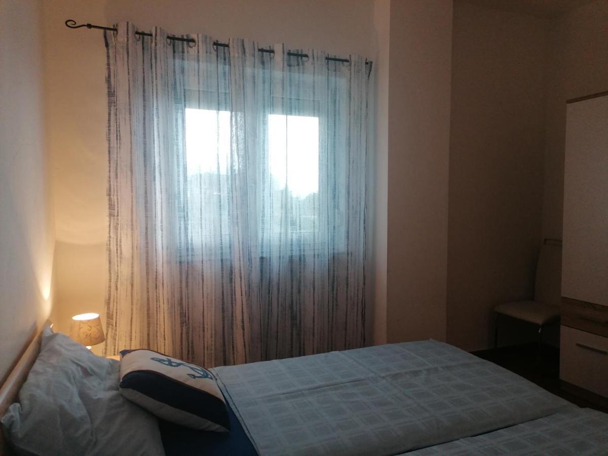 Apartmani Ivana Senj Senj  Buitenkant foto