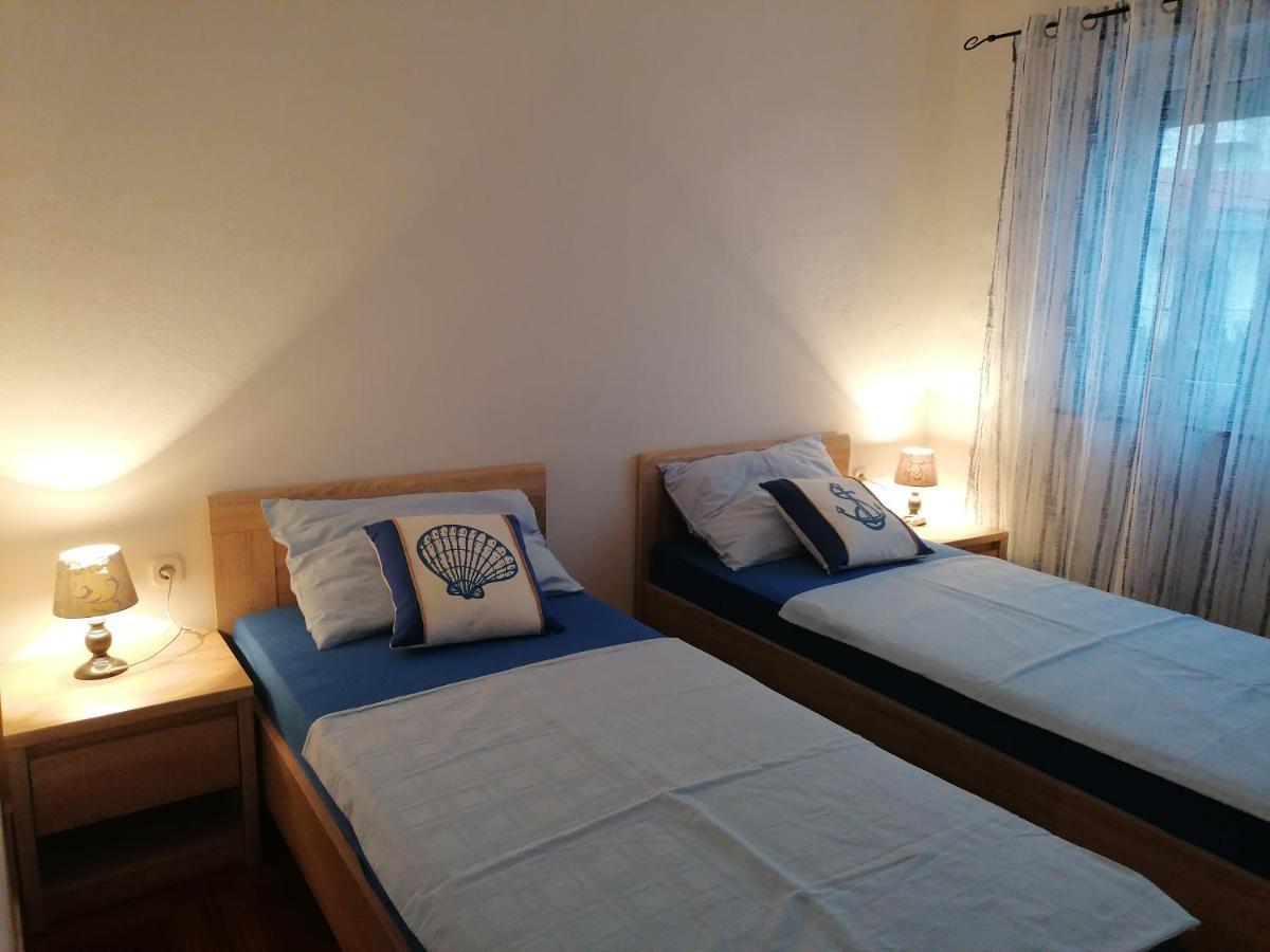 Apartmani Ivana Senj Senj  Buitenkant foto