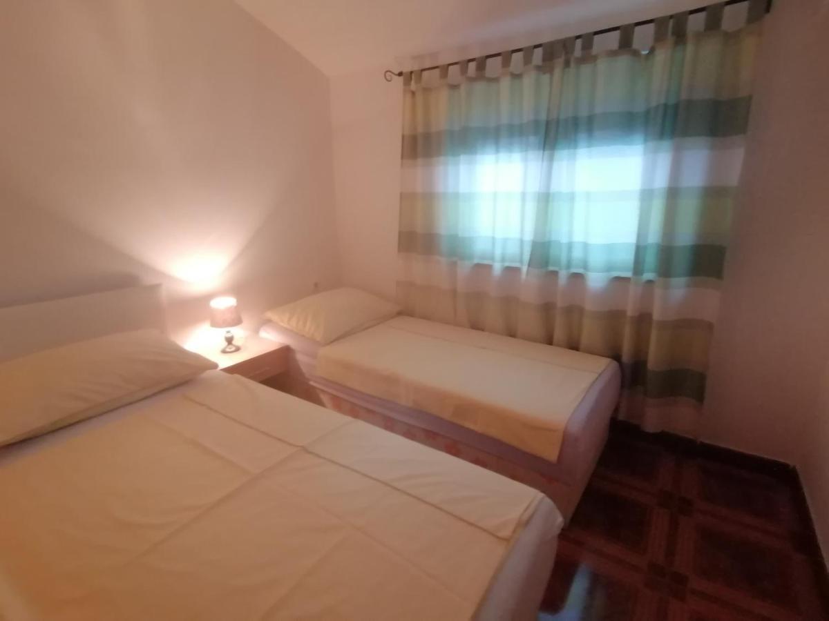 Apartmani Ivana Senj Senj  Buitenkant foto