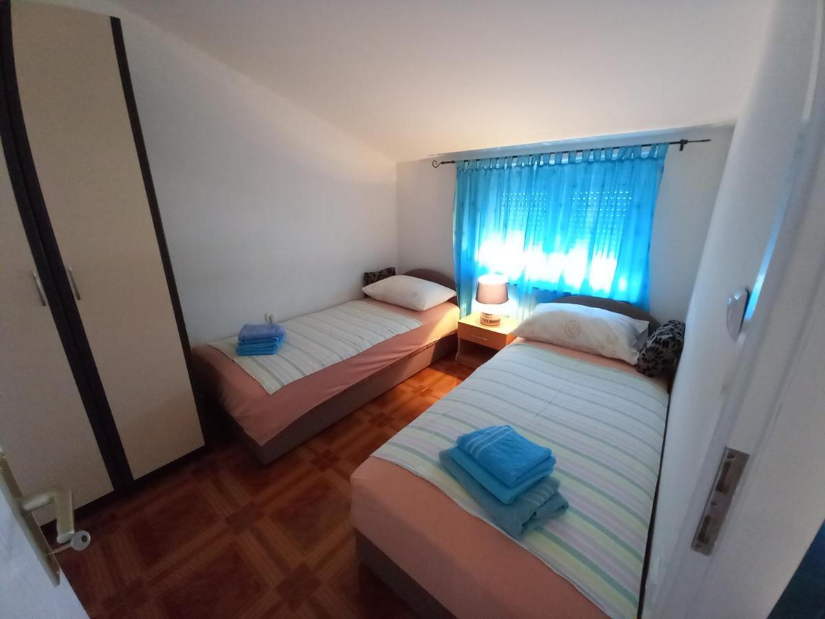 Apartmani Ivana Senj Senj  Buitenkant foto