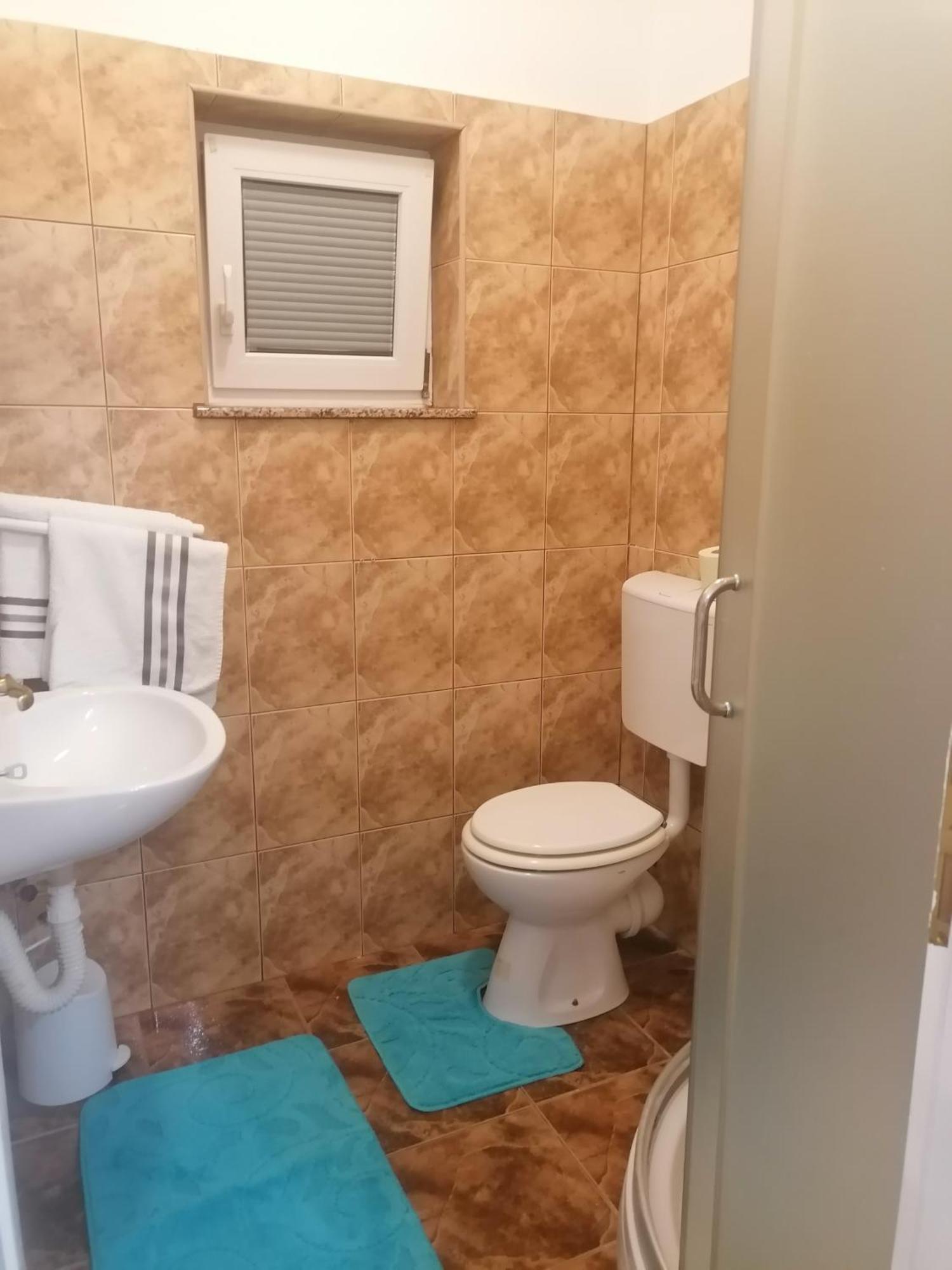 Apartmani Ivana Senj Senj  Kamer foto